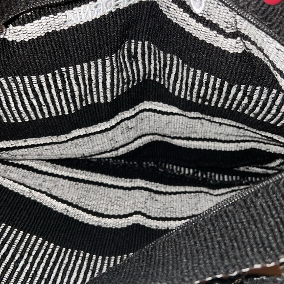 Tote-Oakland CA - Picture 5 of 5